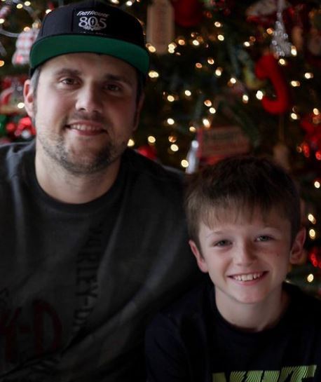 Bentley Cadence Edwards with his father Ryan Edwards